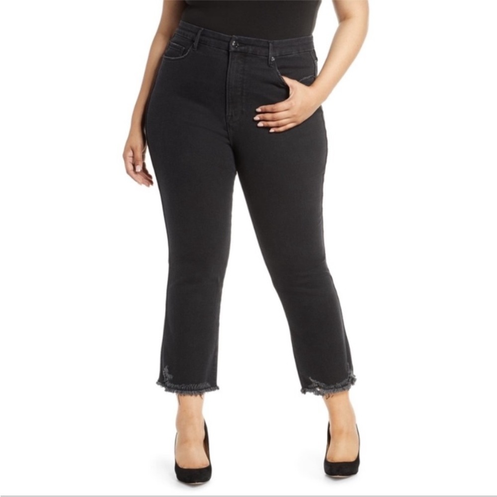 Good American Good Curve Black Cropped Frayed Hem Jeans